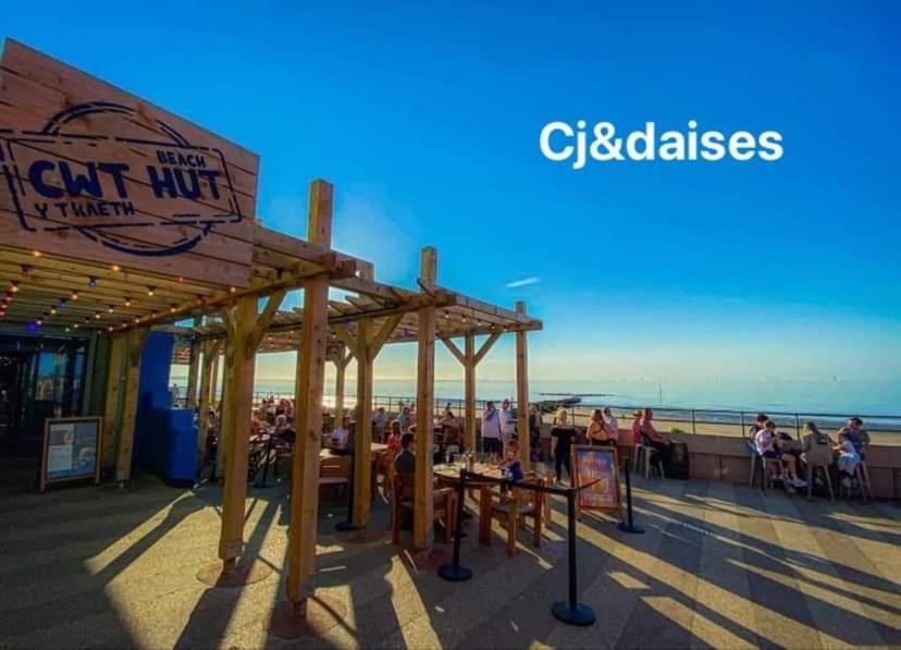 Cj & Daisies Holiday Home Prestatyn Exterior foto